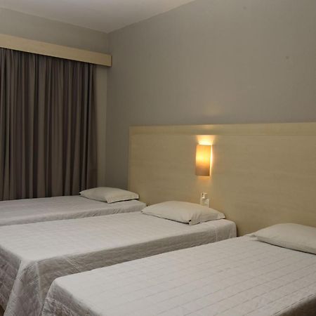 Golden Blue Hotel Londrina Oda fotoğraf