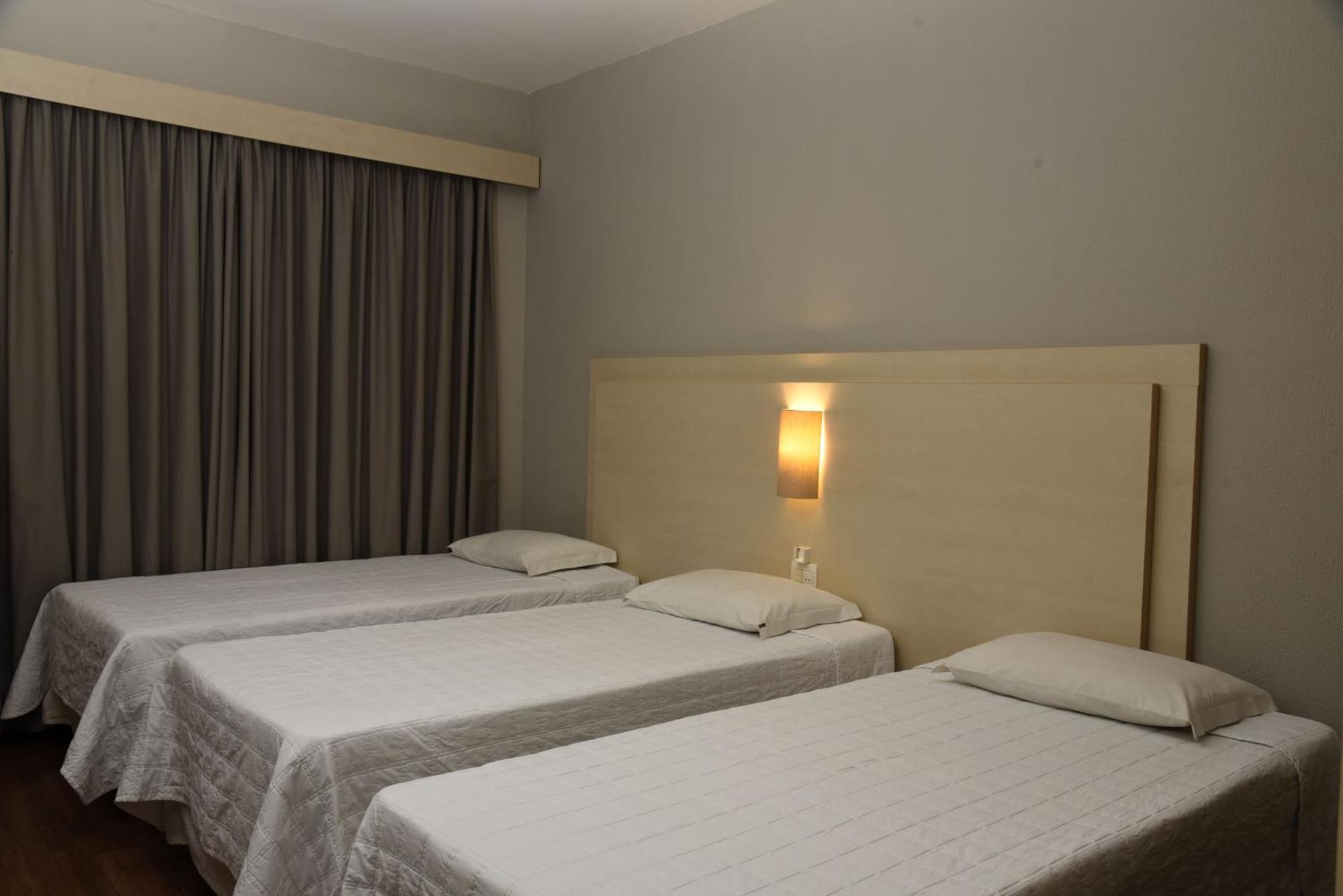 Golden Blue Hotel Londrina Oda fotoğraf